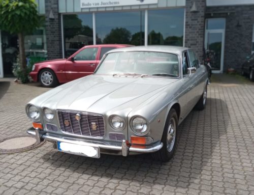 Jaguar  XJ