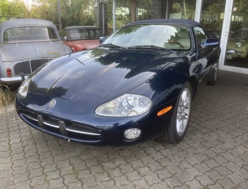 Jaguar XK 8